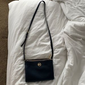 New without tags Michael kors crossbody authentic